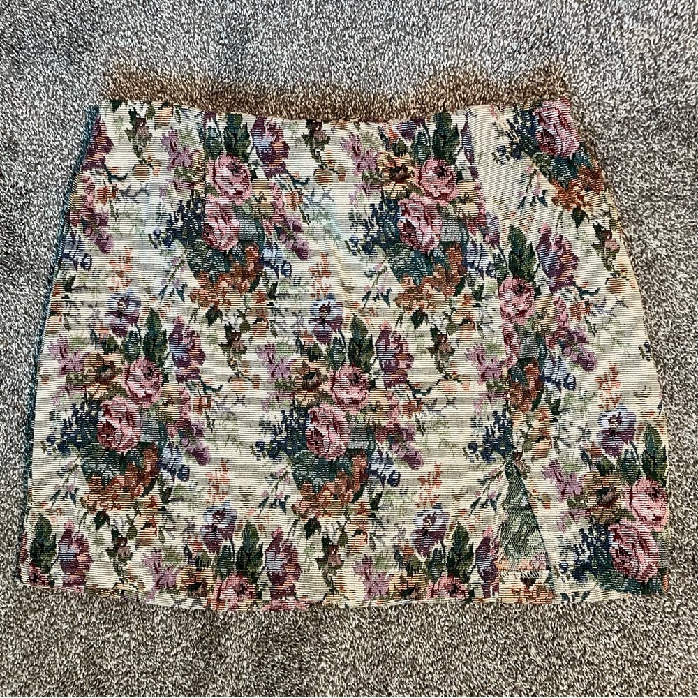 Wild Fable Tapestry style fabric Mini Skirt NWOT